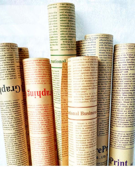 Ambalaj hartie de impachetat ziar scris rosu