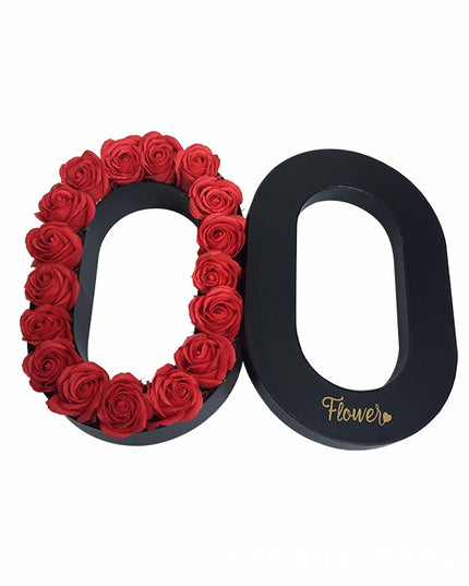 CUTIE FLORI IN FORMA DE LITERA O NEGRU