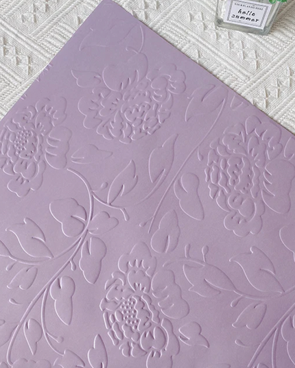 Ambalaj hârtie gravat 53x40cm mov