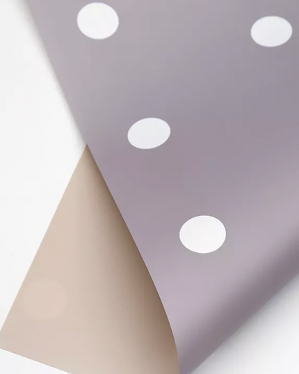 Ambalaj waterproof 60x60cm fond lila buline crem