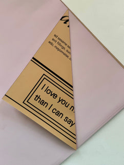 Ambalaj waterproof 60x60cm ziar auriu roz "i love you"