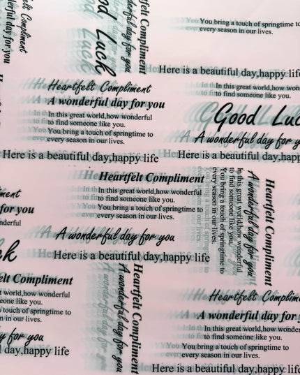 Ambalaj waterproof ziar roz scris negru