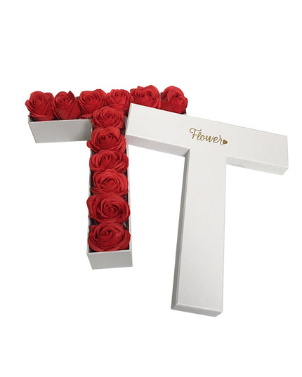 Cutie flori litera T alb