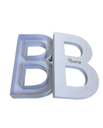 Cutie flori litera B alb