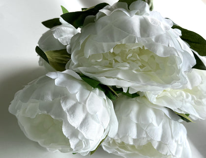 Bujori artificiali (5 flori) alb