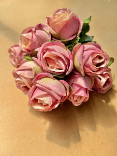 Trandafiri artificiali (12 flori) roz mediu