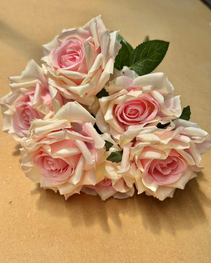 Trandafiri artificiali (7 flori) High & Bridal