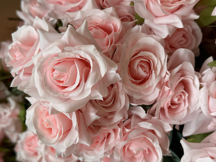 Trandafiri artificiali (9 flori) roz deschis