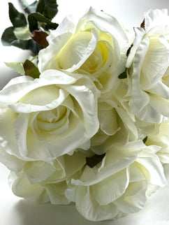 Trandafiri artificiali (9 flori) ivory