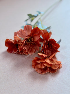 Margarete artificiale maro