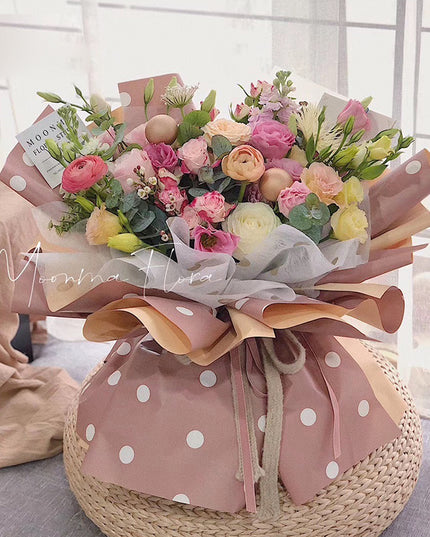 Ambalaj waterproof 60x60cm fond nude buline argintii