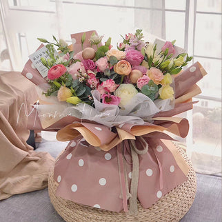 Ambalaj waterproof 60x60cm fond nude buline argintii