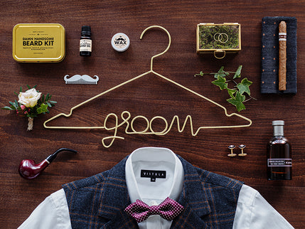 Umeras mire "groom"