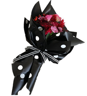 Ambalaj waterproof 60x60cm fond negru buline argintii