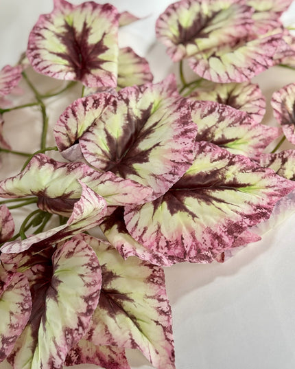 Verdeata artificiala Caladium roz-alb