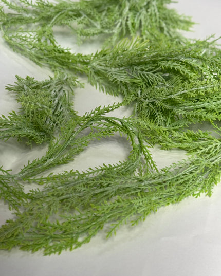 Verdeata artificiala curgatoare Amaranthus verde deschis