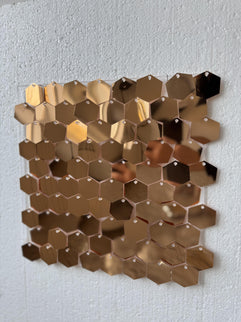 Panou cu paiete hexagon auriu inchis