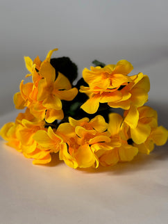 Muscata artificială galben