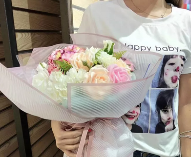 Ambalaj buchet flori waterproof 60x60cm stripes roz