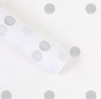 Ambalaj waterproof 60x60cm fond alb buline argintii