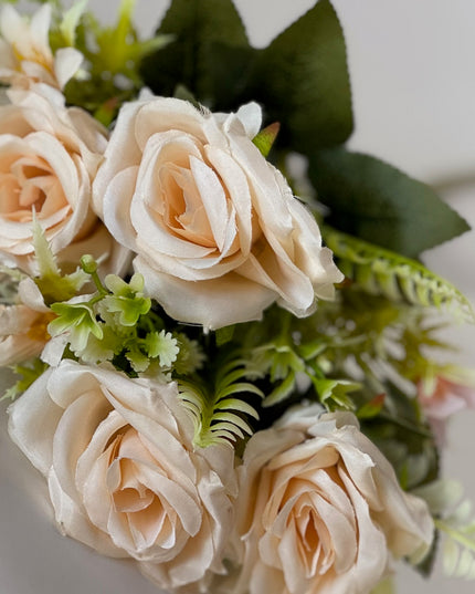 Trandafiri artificiali mix (5 flori) crem