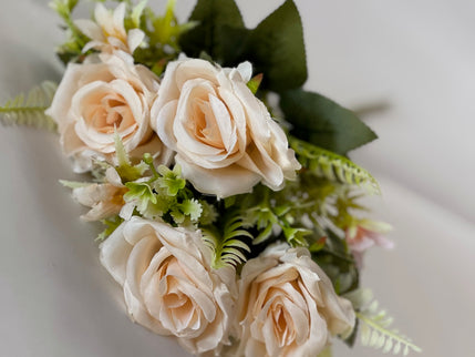 Trandafiri artificiali mix (5 flori) crem