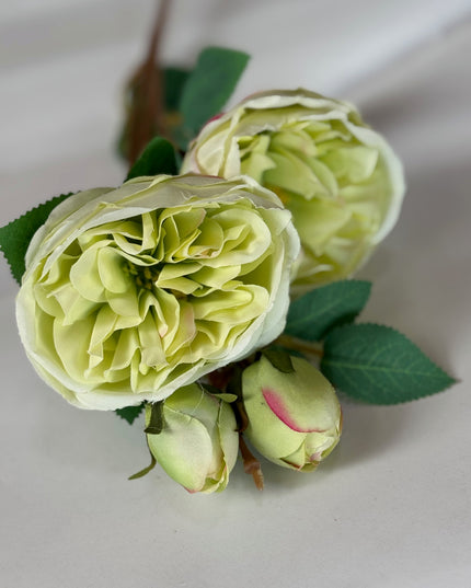 Trandafiri artificiali piano verde